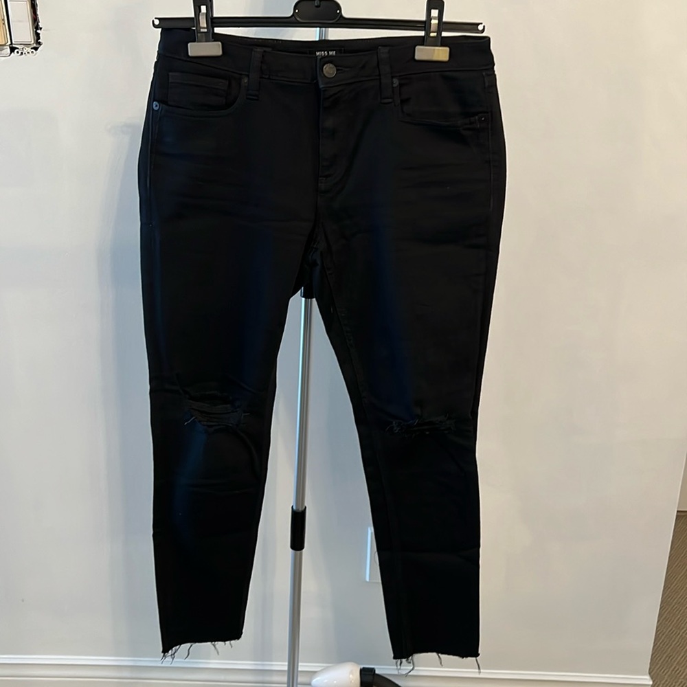 Women’s black Miss Me jeans
